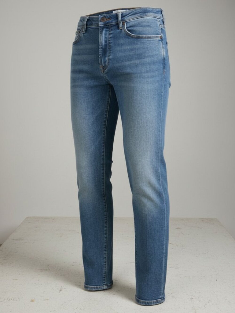 FRAME - Women's Jeans, Size 28, Medium Blue, Very Good Condition - Picture 3 of 16